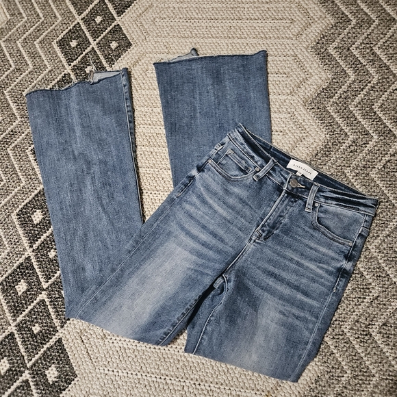 Risen Jeans High Rise Vintage Inspired Bell Bottom Distressed Split Hem 0 24 - Picture 13 of 17